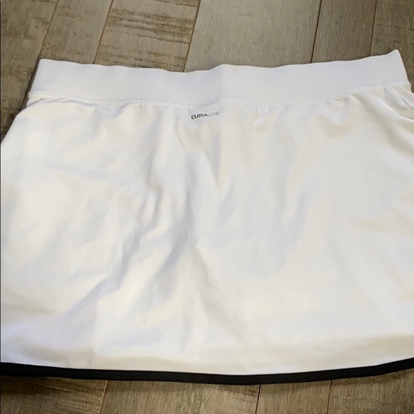 Adidas white tennis/ workout skirt - Picture 3 of 4